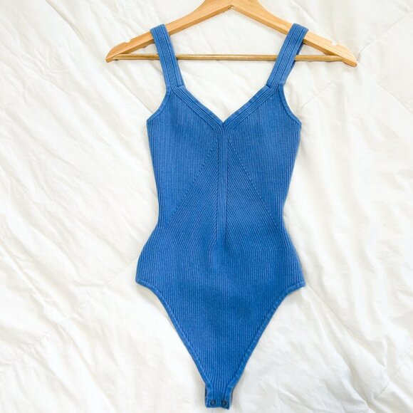 Abercrombie & Fitch Blue Ribbed Knit Bodysuit Women’s Size Small Snap Closure - Picture 1 of 5